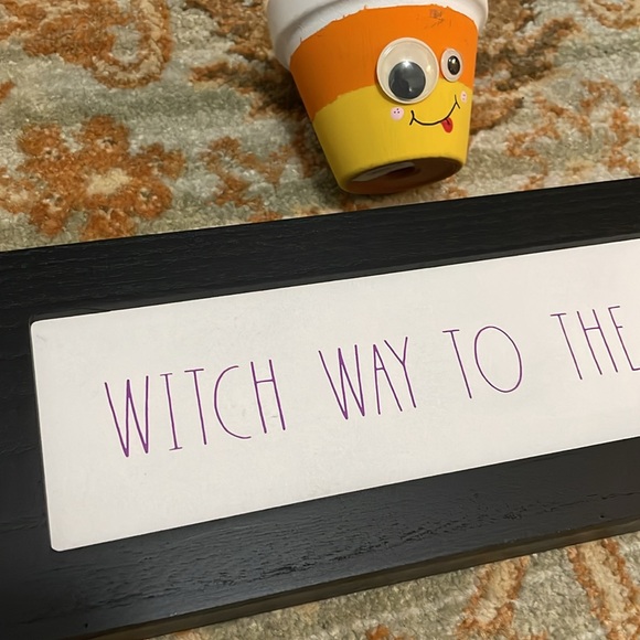 Halloween Decor Bundle “Witch Way To The Wine” and Candy Corn Face Plant Pot - Picture 2 of 8